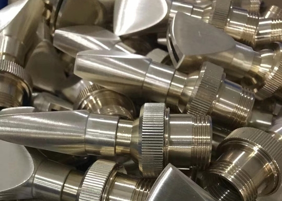 Bocal inteiramente de bronze ajustável da flor do jato FNPT da fonte do fã do sentido