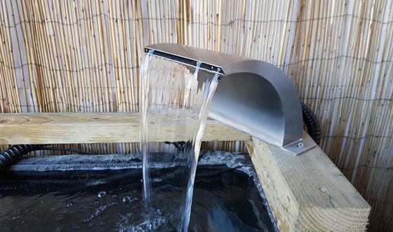 Jato de aço inoxidável da cachoeira da montagem 200cm da parede