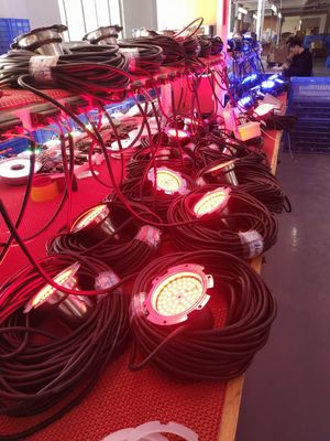 Luzes conduzidas impermeáveis subaquáticas do RGB 35W IP68 para a piscina
